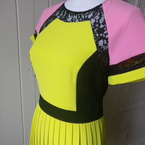 FRENCH CONNECTION - Picture 5 of 14